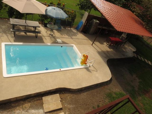 Villa Segura Manuel Antonio, Quepos Bagian luar foto